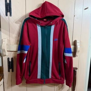 Nike Vintage Tech IMO!! It’s awesome! It’s vintage! It looks vintage! 😘 ✌️